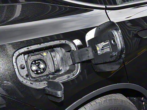 2025�� 230UltraǬ���Ǽ�ADS SE���̰�