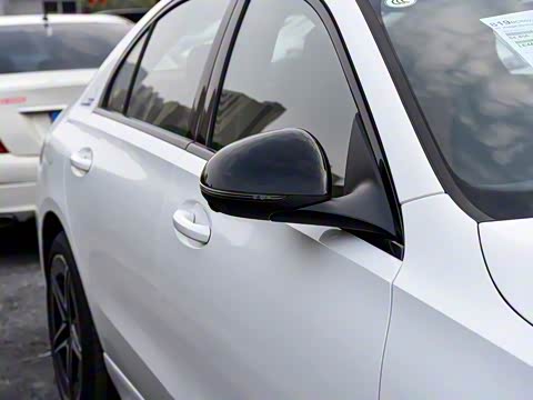 2025�� �Ŀ� C 260 L �ҹ�˶���