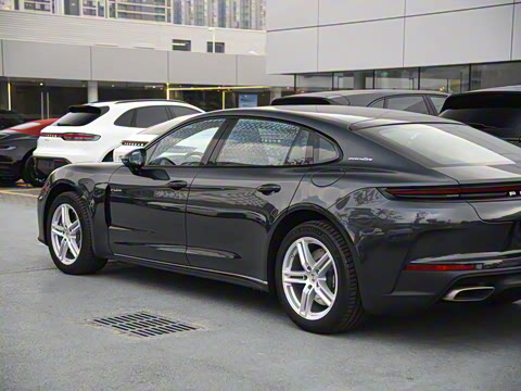 2024�� Panamera 4 E-Hybrid �����ӳ��� 2.9T