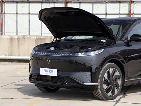 2025�� 210Ultra���̰� 6��