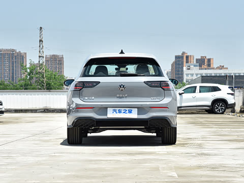 2025�� �Ŀ� 300TSI R-Line