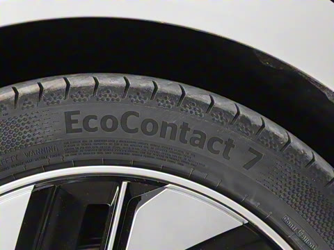 2025�� 210Ultra���̰� 6��