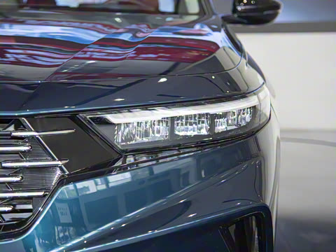 2025�� �˶�ϵ�� 260TURBO ������