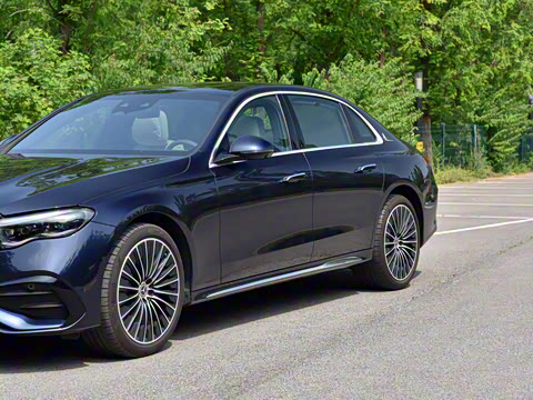 2024�� E 300 L ����˶���