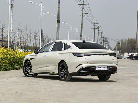 2025�� �Ǽݰ� DM-i 1.5T 125km �콢��