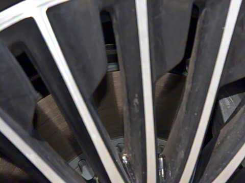 2024�� E 300 L ����˶���