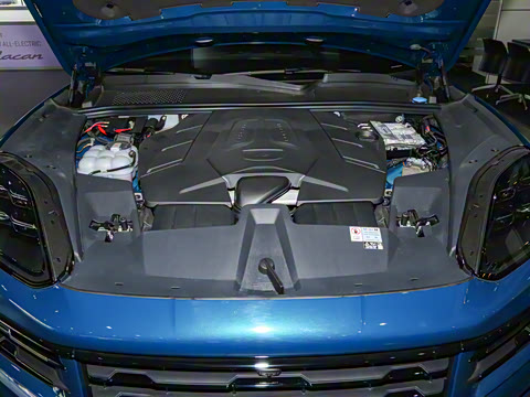 2025�� Cayenne Coup�� 3.0T