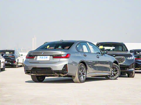 2025�� 330i M�˶���ҹ��װ