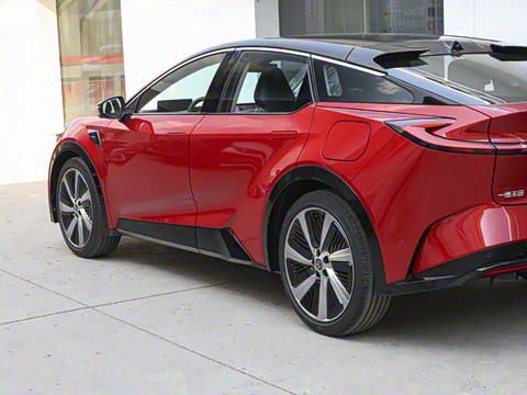 2025�� 630 MAX���а�