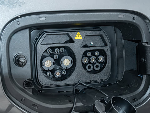 2025�� �Ŀ� ���̾�Ӣ��