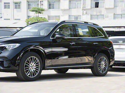 2025�� �Ŀ� GLC 300 L 4MATIC ������ 7��