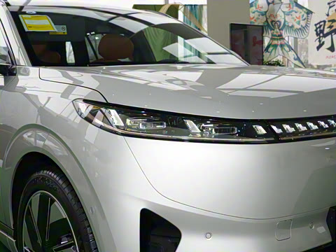 2025�� 210Ultra���Ȱ� 5��