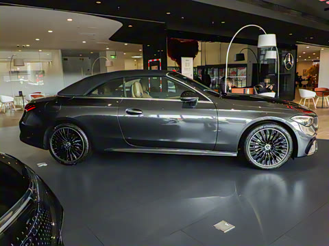 2025�� CLE 260 ������ܳ�