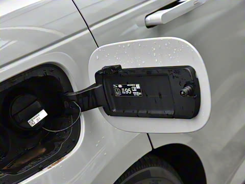 2025�� 400PS Dynamic HSE