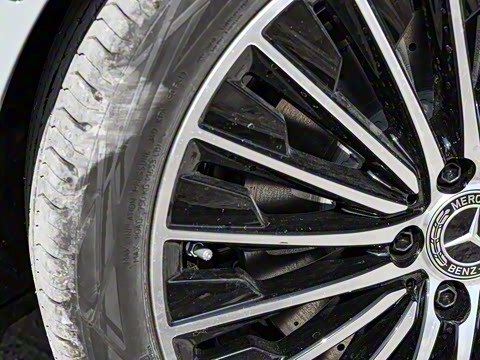 2025�� CLE 260 ������ܳ�