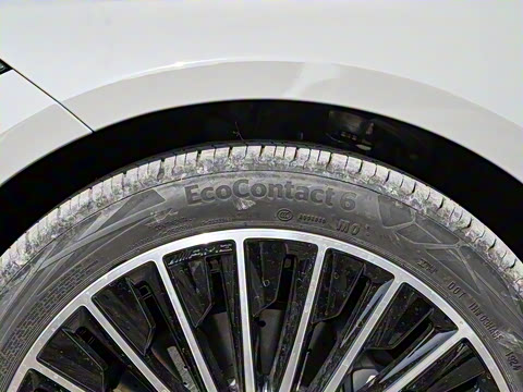 2025�� CLE 260 ������ܳ�