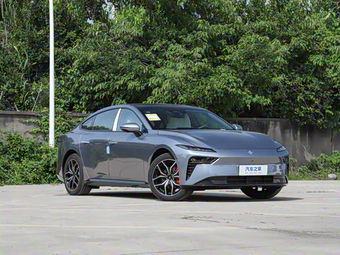 2025�� ���� 650ProѲ����