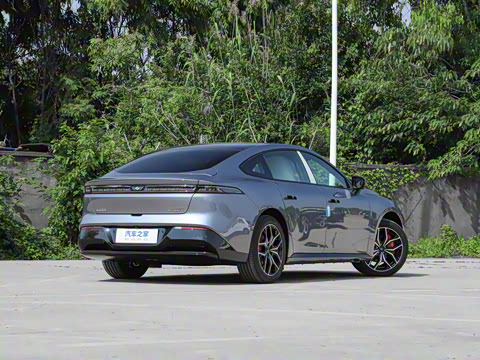 2025�� ���� 650ProѲ����