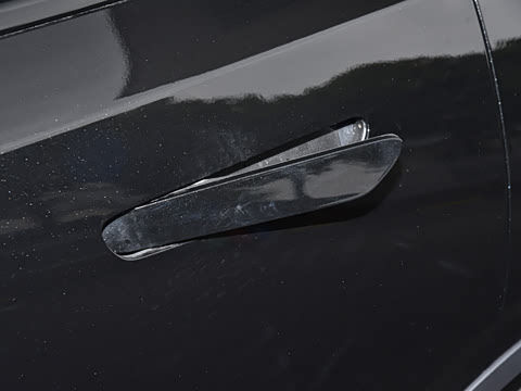 2025�� 300UltraǬ���Ǽ�ADS SE���̰�