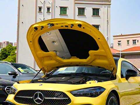 2025�� CLE 300 4MATIC �����ͽ��ܳ�