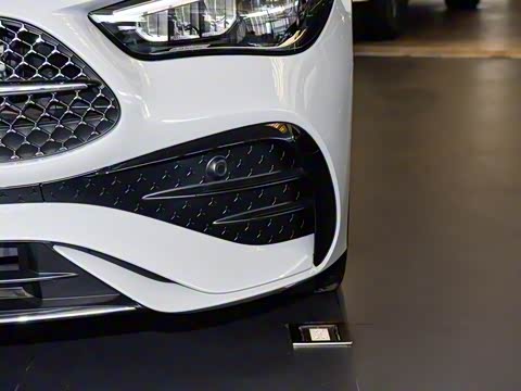 2025�� CLE 300 4MATIC �����ͽ��ܳ�