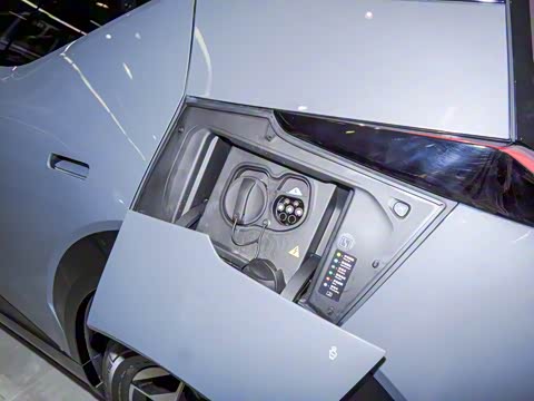 2025�� ����������