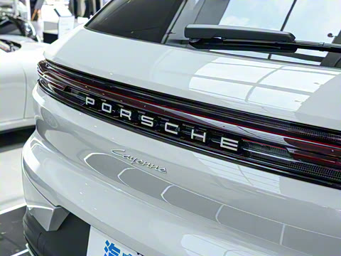 2025�� Cayenne 3.0T ���ΰ�