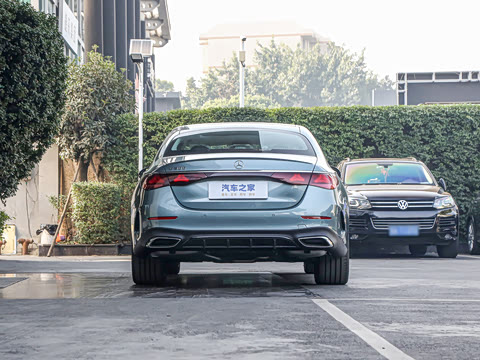 2025�� E 300 �������˶���