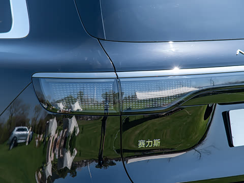 2025�� ���� Ultra�� 53.4kWh 6����