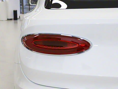 2024�� 4.0T V8 ������