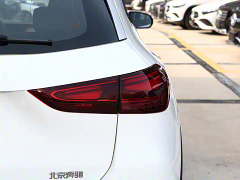 2025�� �Ŀ� GLA 220