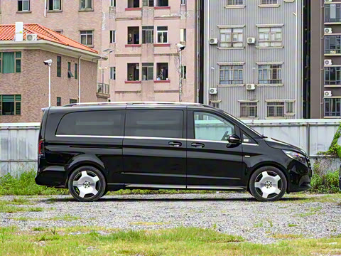 2025�� V 300 L ����������