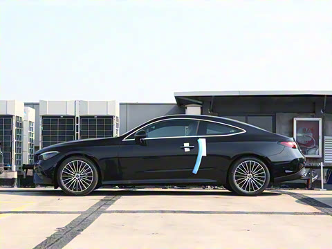 2025�� CLE 300 4MATIC �����ͽ��ܳ�