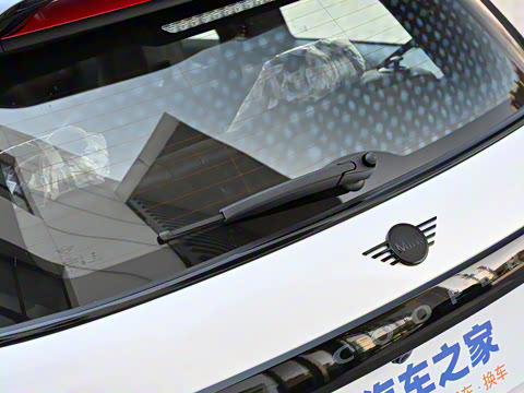 2025�� JOHN COOPER WORKS