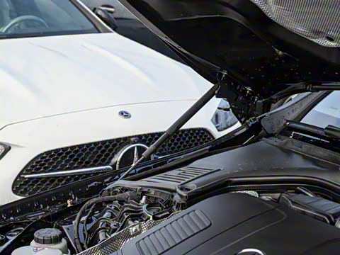 2025�� CLE 260 ���ܳ�