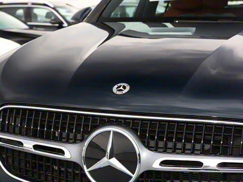 2024�� GLC 260 L 4MATIC ������ 5��