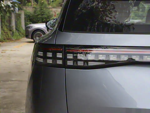 2025�� 636Ultra���Ȱ� 5��