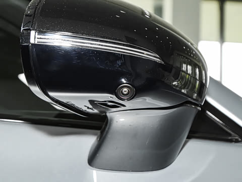 2025�� 63 S E Performance