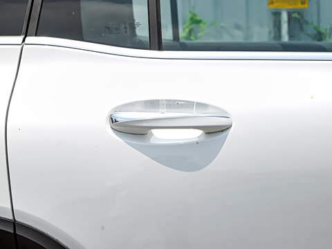 2025�� GLB 220 ������