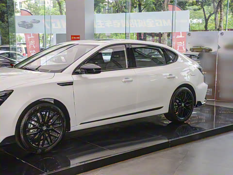 2025�� 1.5T XLINE �����