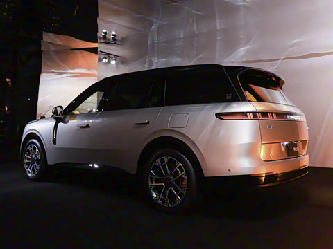 2025�� 2.0T Ultra