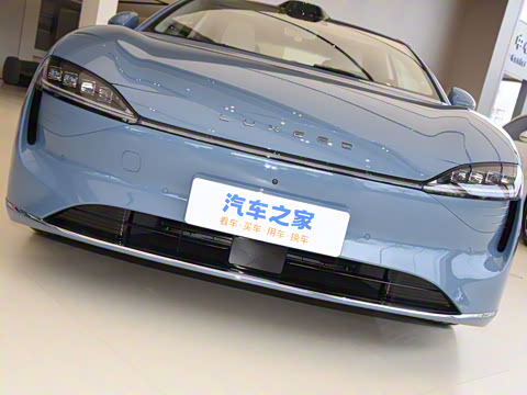 2025�� 705km Max