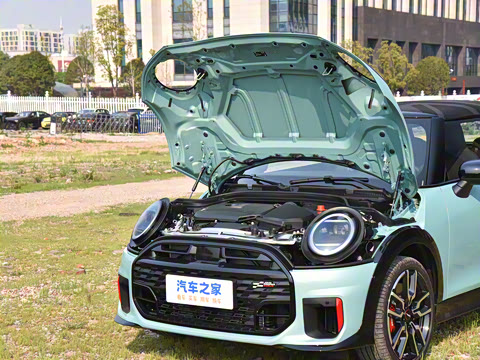 2025�� JOHN COOPER WORKS CABRIO