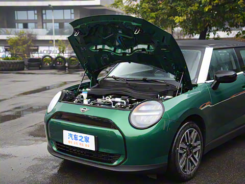 2025�� 456km COOPER E ������