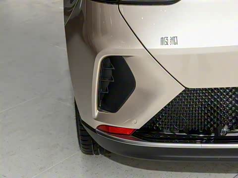 2025�� 688MAX 160kW