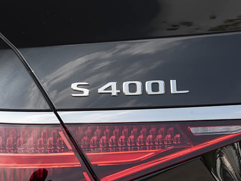 2025�� S 400 L ������