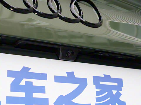 2025�� Sportback ��ذ� 40 TFSI quattro ����������