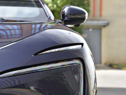 2025�� Ultra���������