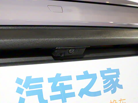 2024�� Taycan 4 Cross Turismo