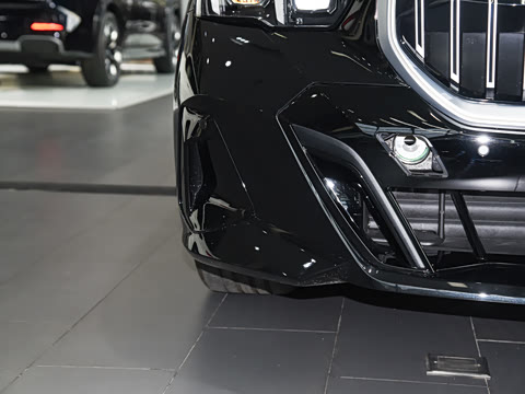 2024�� 525i M�˶���װ